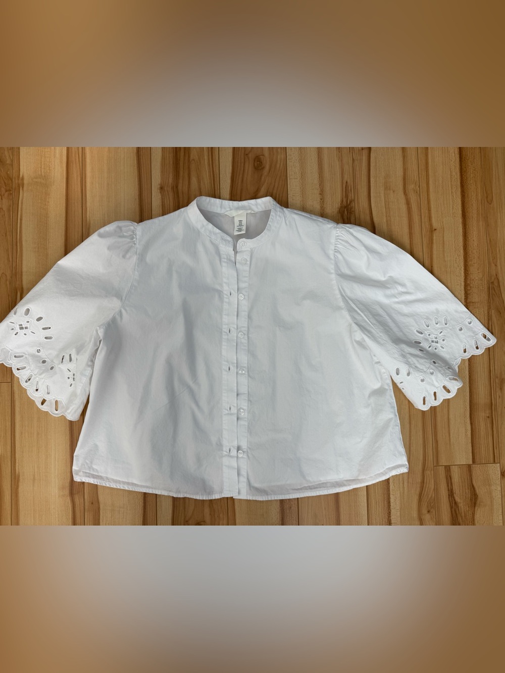 H&M White Eyelet Puff Sleeve Button-Down Top